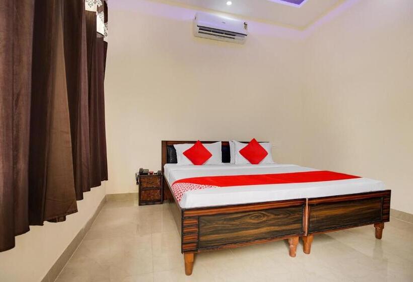Flagship Hotel Gh Residency