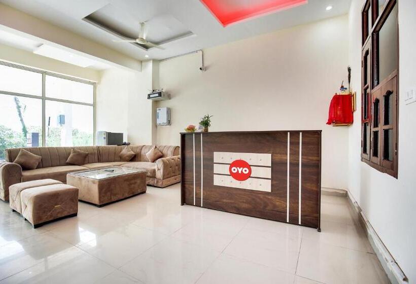 Flagship Hotel Gh Residency