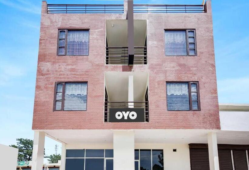 Flagship Hotel Gh Residency