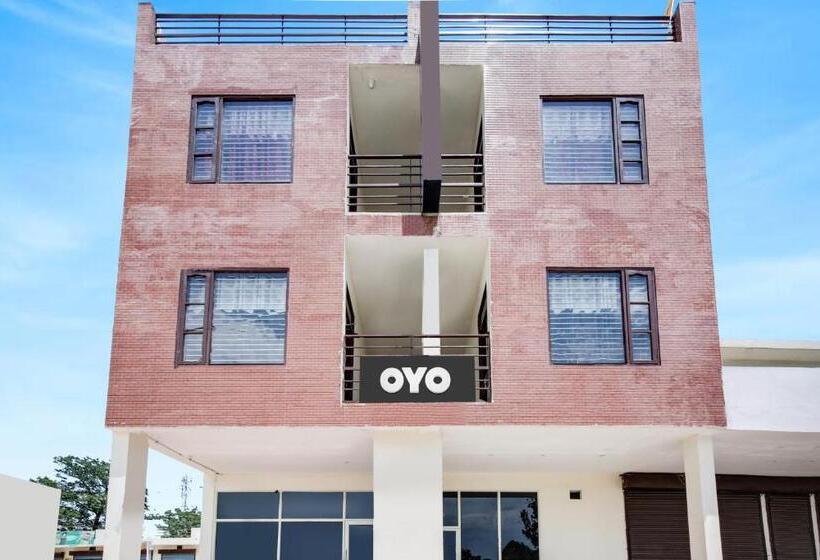 Flagship Hotel Gh Residency