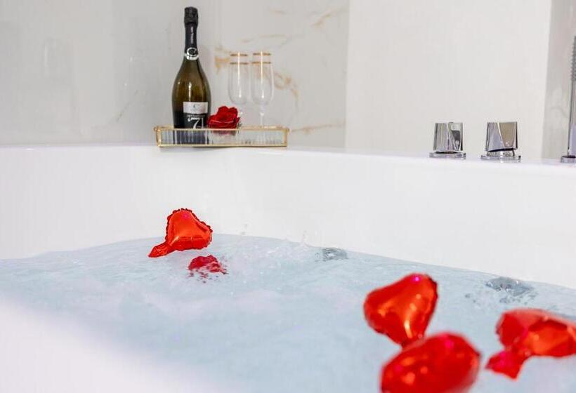 ペンション Borgo La Chiusa