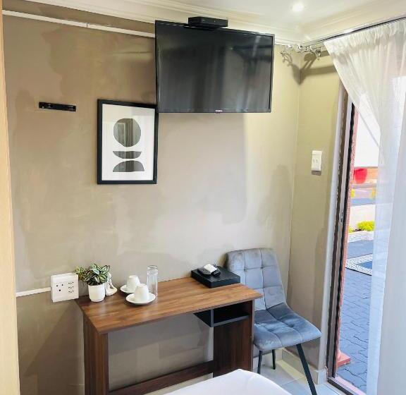 פנסיון Mpisana Boutique Guesthouse