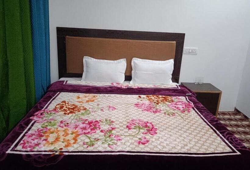 펜션 Nubra Holiday