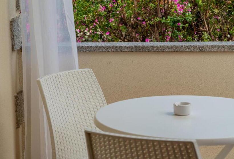 פנסיון Rooms Tavolara