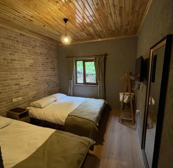 منتجع Bizim O Ra Küme Evleri & Bungalov