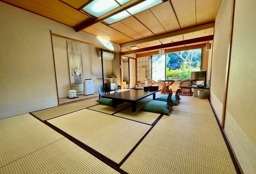 Рёкан Katsura No Izumi