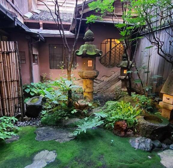 ホテルボンボヤージュ