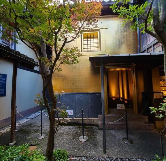 ホテルボンボヤージュ