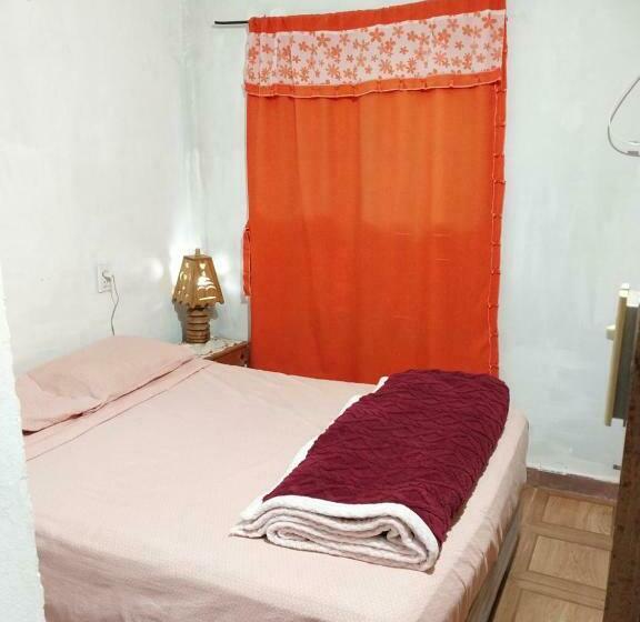 فندق صغير La Familia