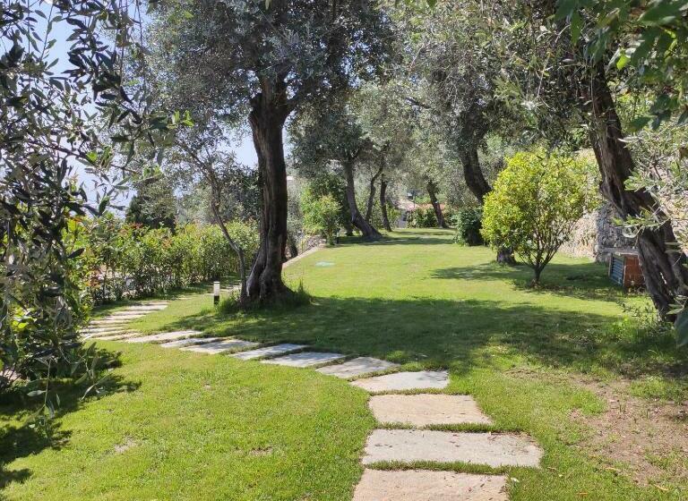 فندق صغير Locanda Göghin