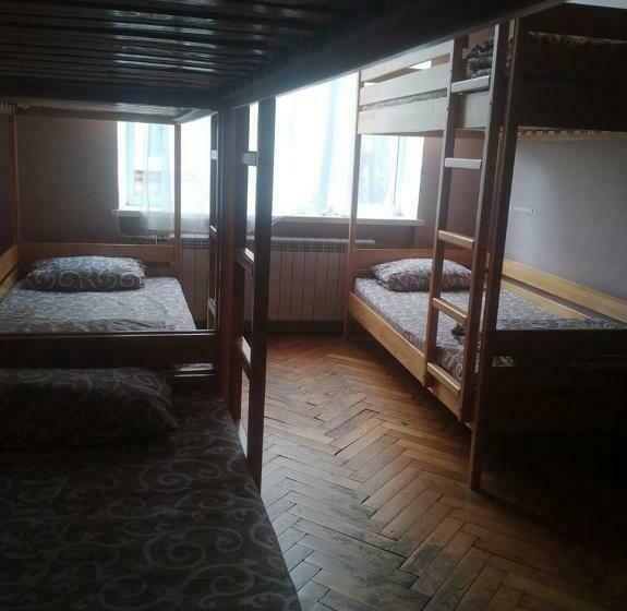 هاستل White Lion