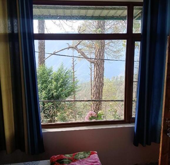 Bed and Breakfast Bhandari Cottages