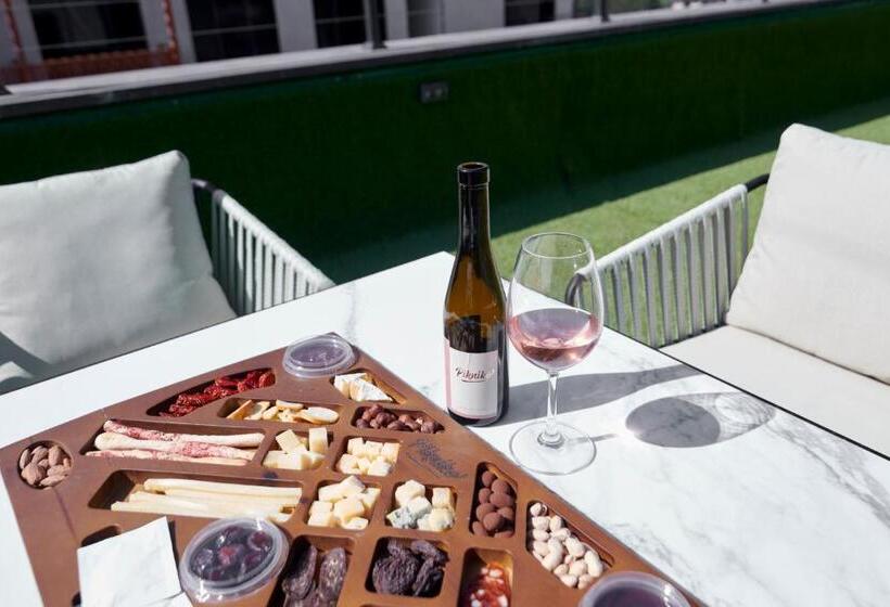 Dili Town Resort And Spa