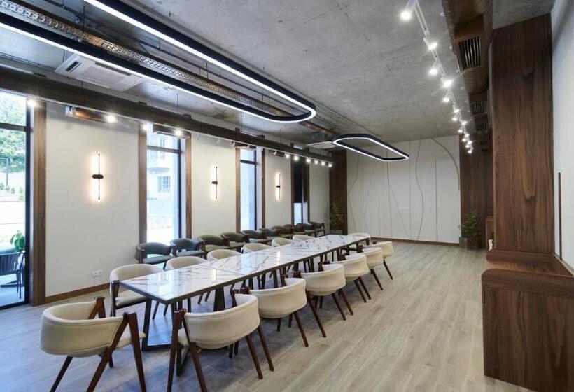 Dili Town Resort And Spa