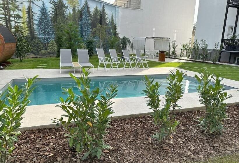 Dohnanyi Villa By Chors