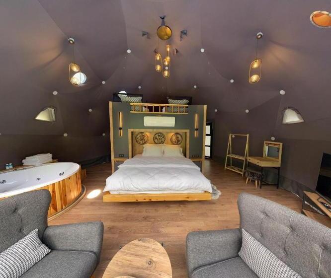 فنادق الكبسولة Kaledome Orman Evleri