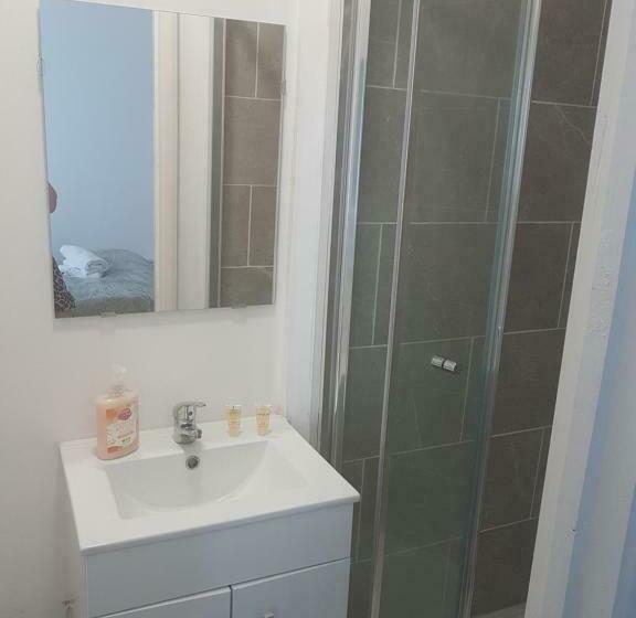 Капсульный Oтель The Broadway Rooms