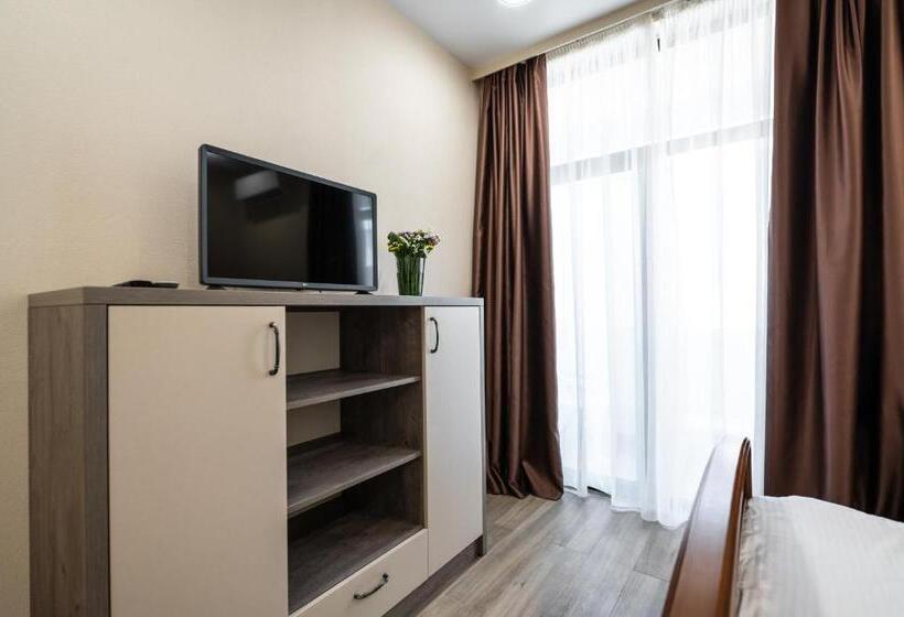 ホテル Weekend Family