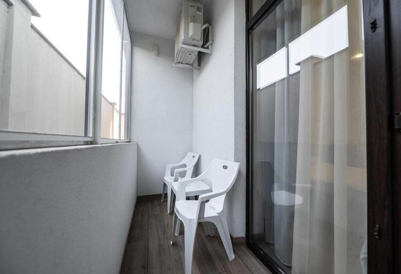 ホテル Weekend Family