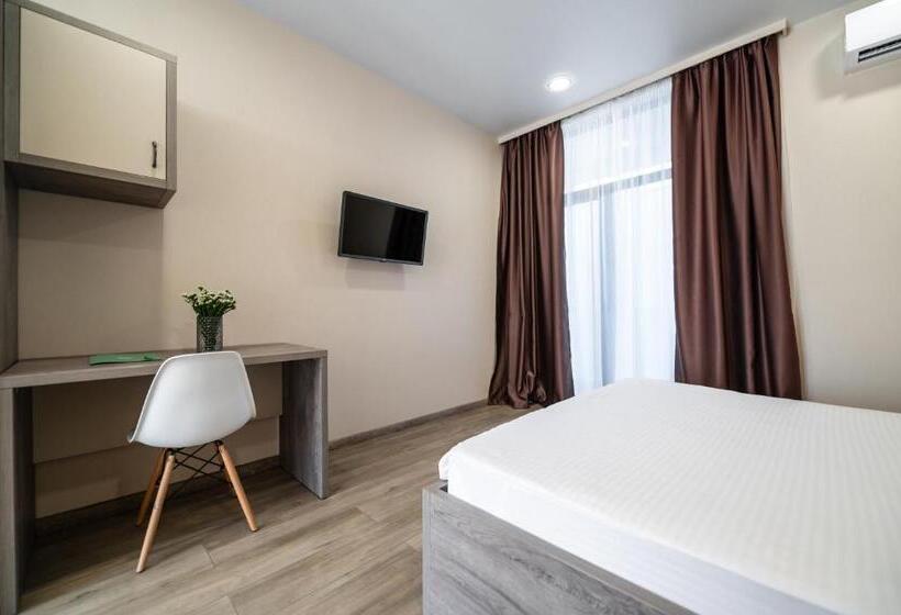 ホテル Weekend Family