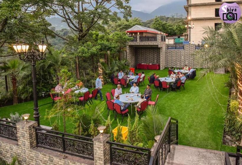 هتل Dhauladhar Heights Resort