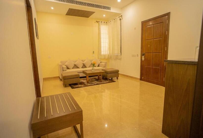 هتل Dhauladhar Heights Resort