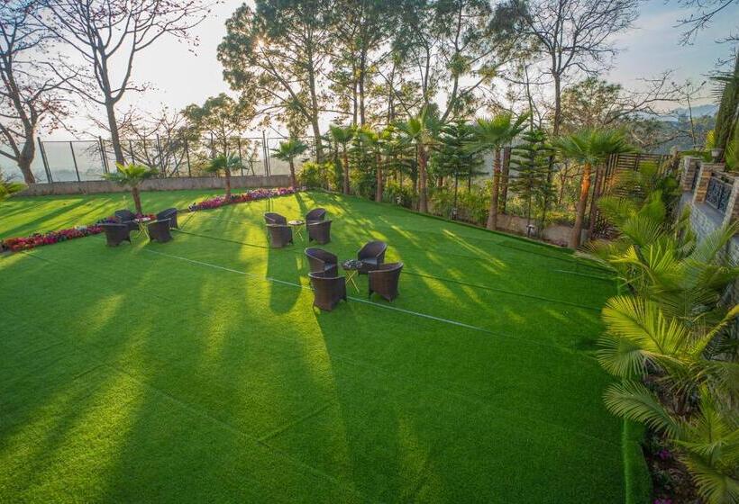 هتل Dhauladhar Heights Resort