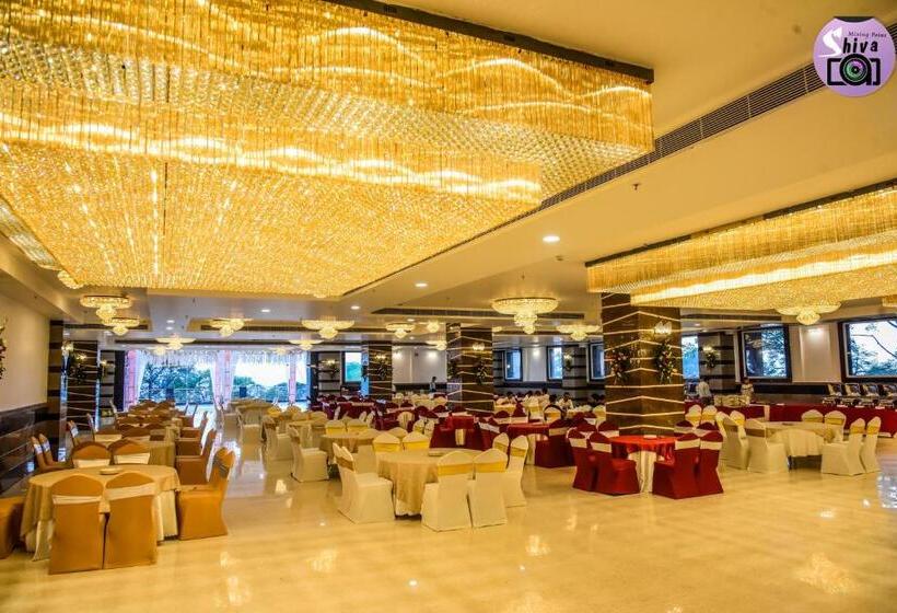 هتل Dhauladhar Heights Resort