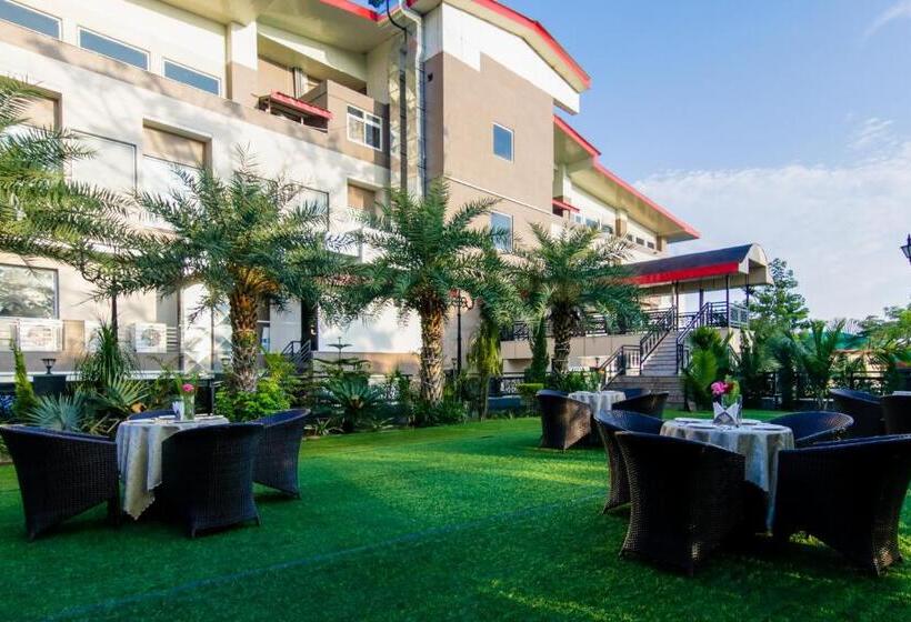 هتل Dhauladhar Heights Resort