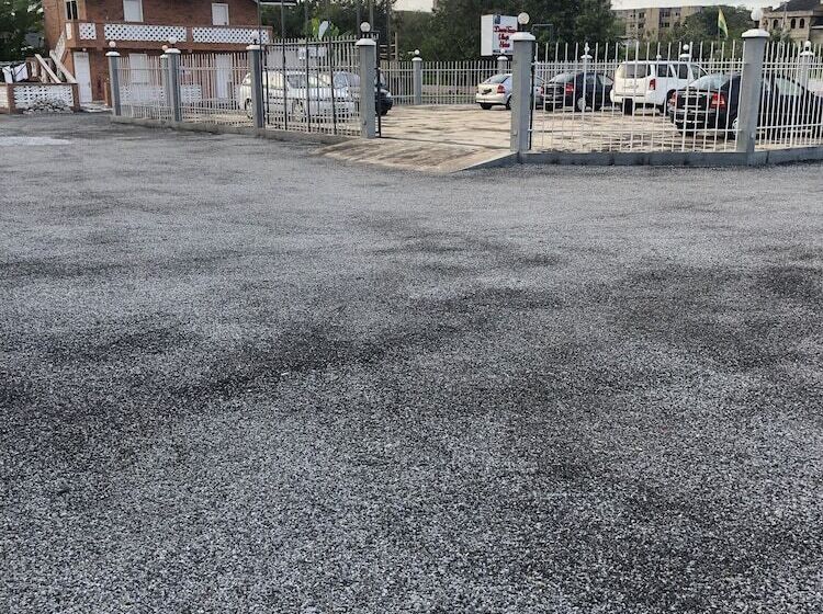 בית מלון כפרי Downtown Virgins