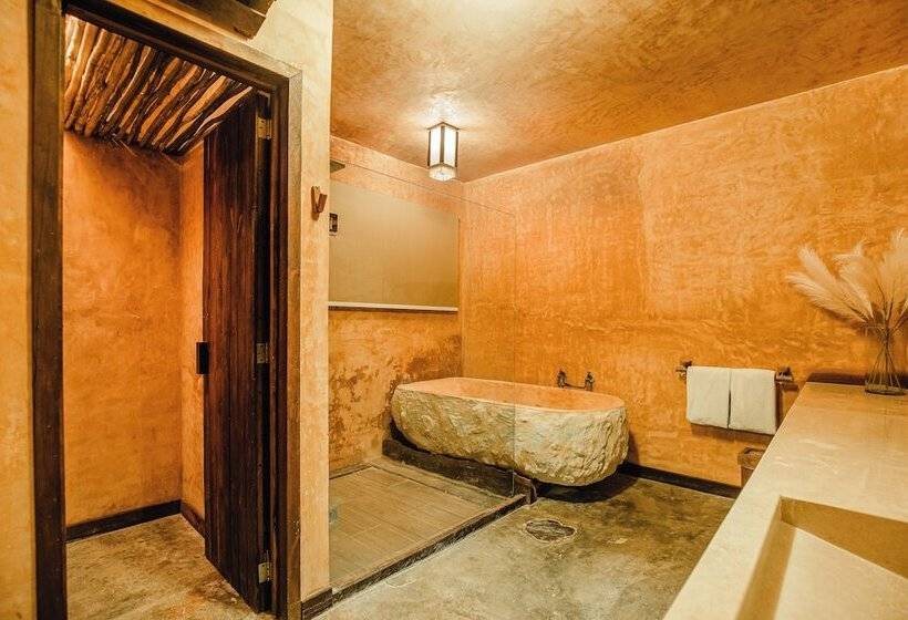 酒店 Enigmatic Beach