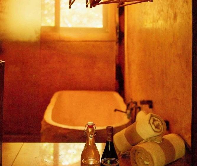 酒店 Enigmatic Beach