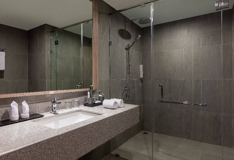 Отель Harper Banjarmasin By Aston