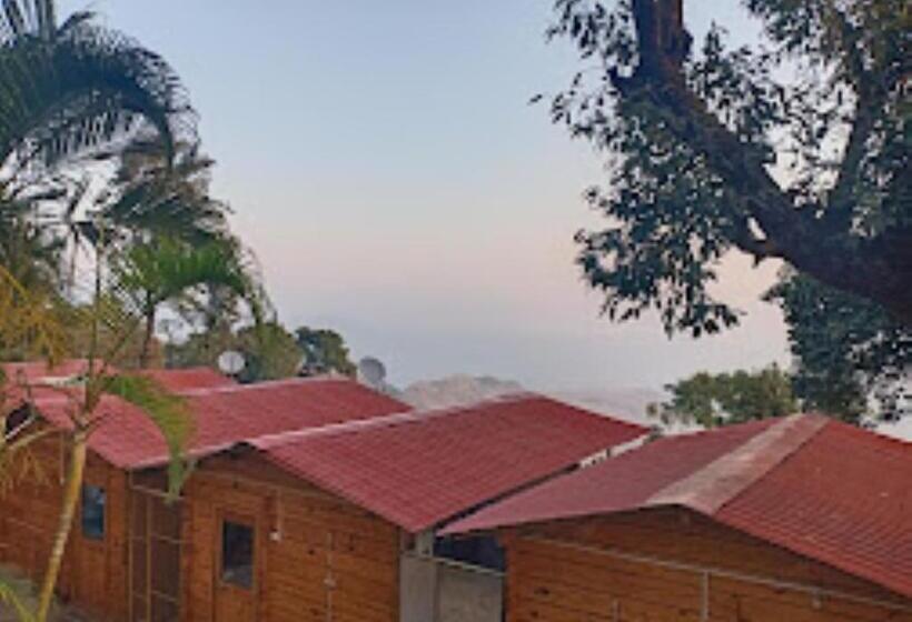 호텔 Kaas Woods Resort, Satara