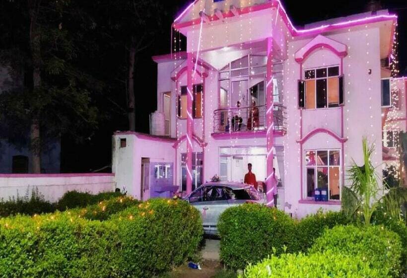 酒店 Oyo 81370 Pink Garden Marriage Hall And Banquet Pheena