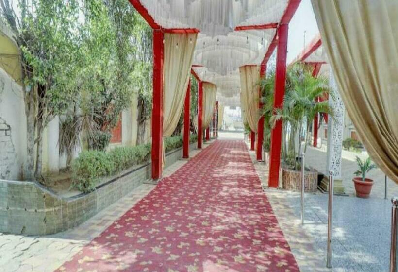 酒店 Oyo 81370 Pink Garden Marriage Hall And Banquet Pheena