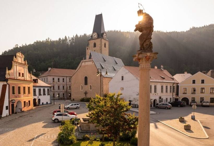 酒店 Pivovar Rožmberk