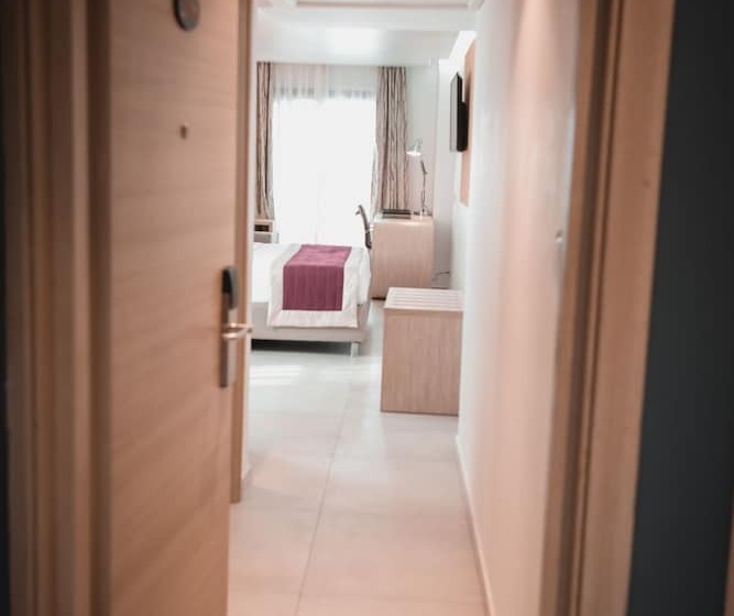 Отель Platinum Cocotiers