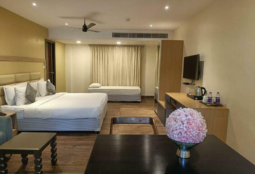 בית מלון כפרי Spree One Resort And Convention Annavaram