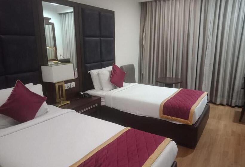 هتل Srinivasa Residency  Lakdikapool