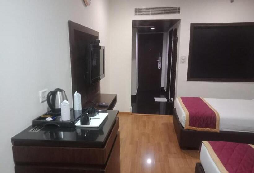 هتل Srinivasa Residency  Lakdikapool