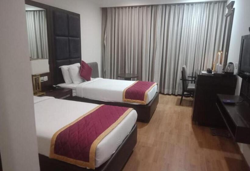 هتل Srinivasa Residency  Lakdikapool