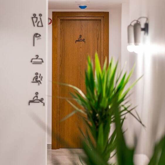 هتل Step Inn   Kazbegi