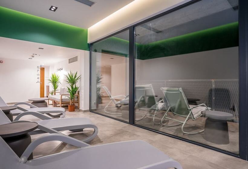 هتل Step Inn   Kazbegi