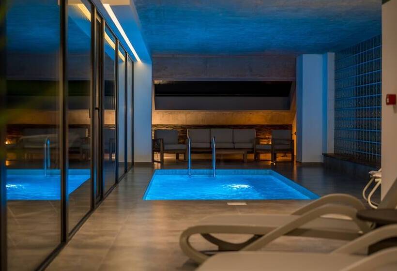 هتل Step Inn   Kazbegi