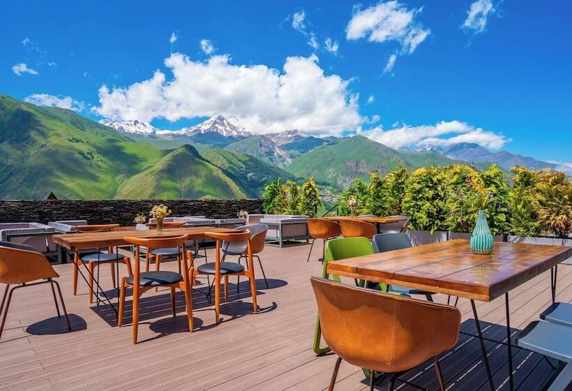 هتل Step Inn   Kazbegi