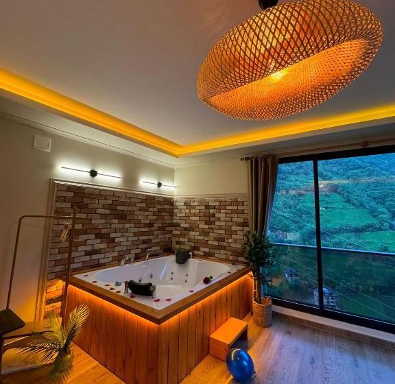 בית מלון כפרי Valent Suit Bungalov