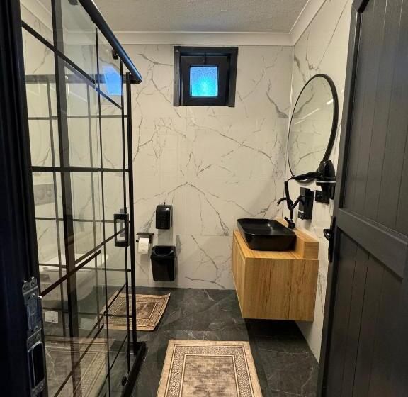 בית מלון כפרי Valent Suit Bungalov