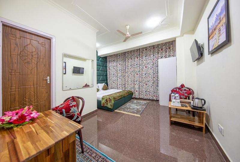 בית מלון כפרי Wood Venture Residency By Stay Pattern