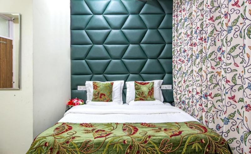 בית מלון כפרי Wood Venture Residency By Stay Pattern